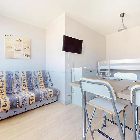 In With Kitchenette 아파트